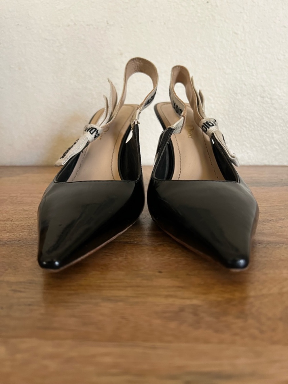 J'Adios Slingback Pump
Black Patent Calfskin Size 40 D - Picture 3 of 15